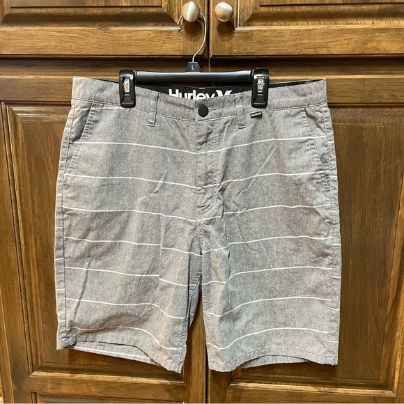‼️SOLD‼️ Men’s Hurley Shorts - Size L - Picture 1 of 6